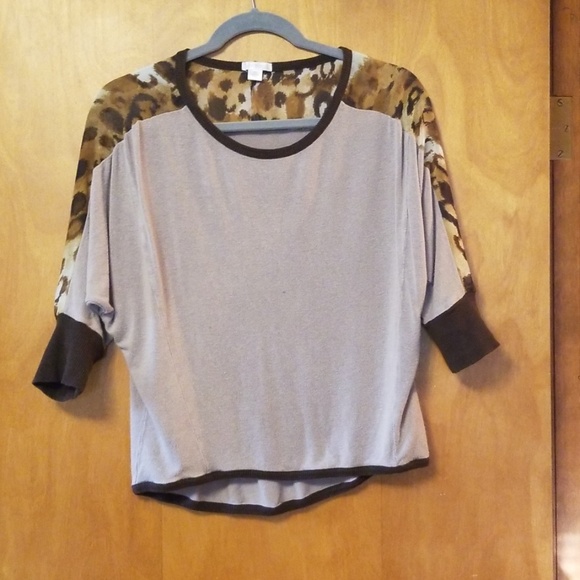 Shirt - Picture 2 of 5